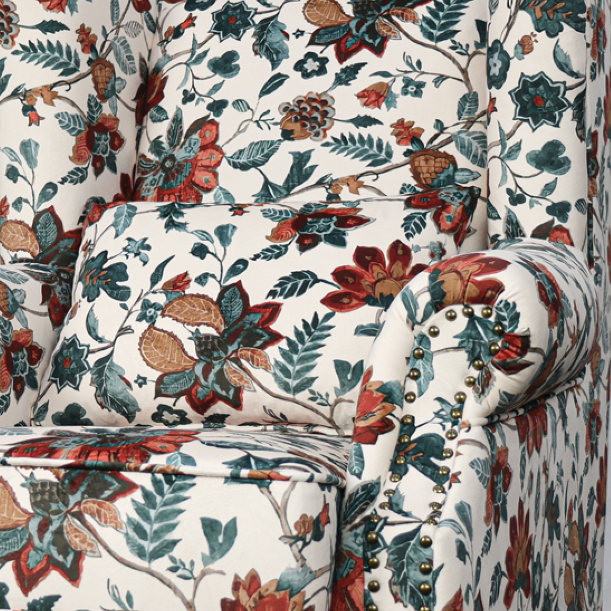 Floral Vintage Chair – Timeless Design, Strong Wood Elegance - NEW ZEALAND BED COMPANY